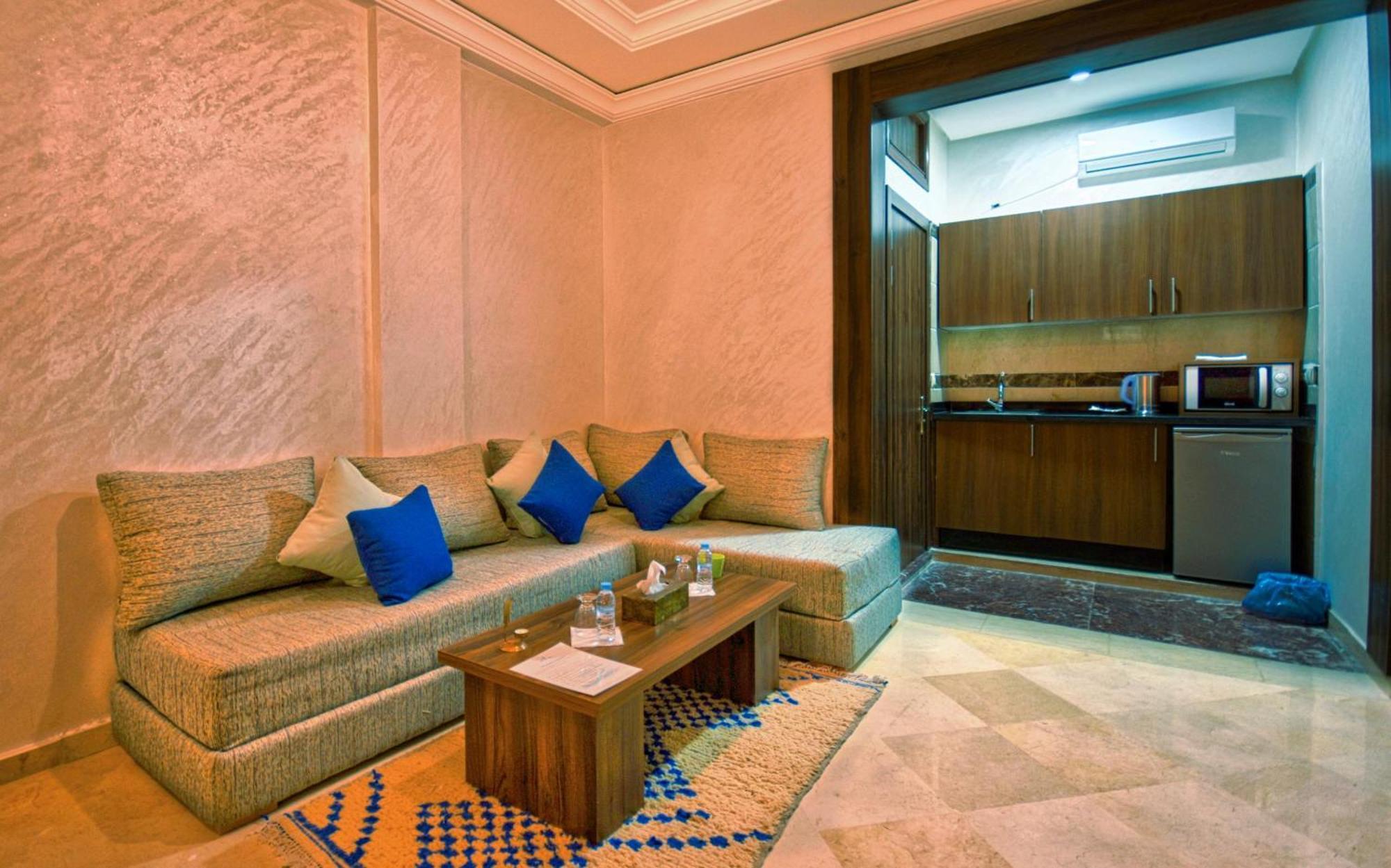 Blue Wave Lodge Agadir n'Ait Sa Quarto foto