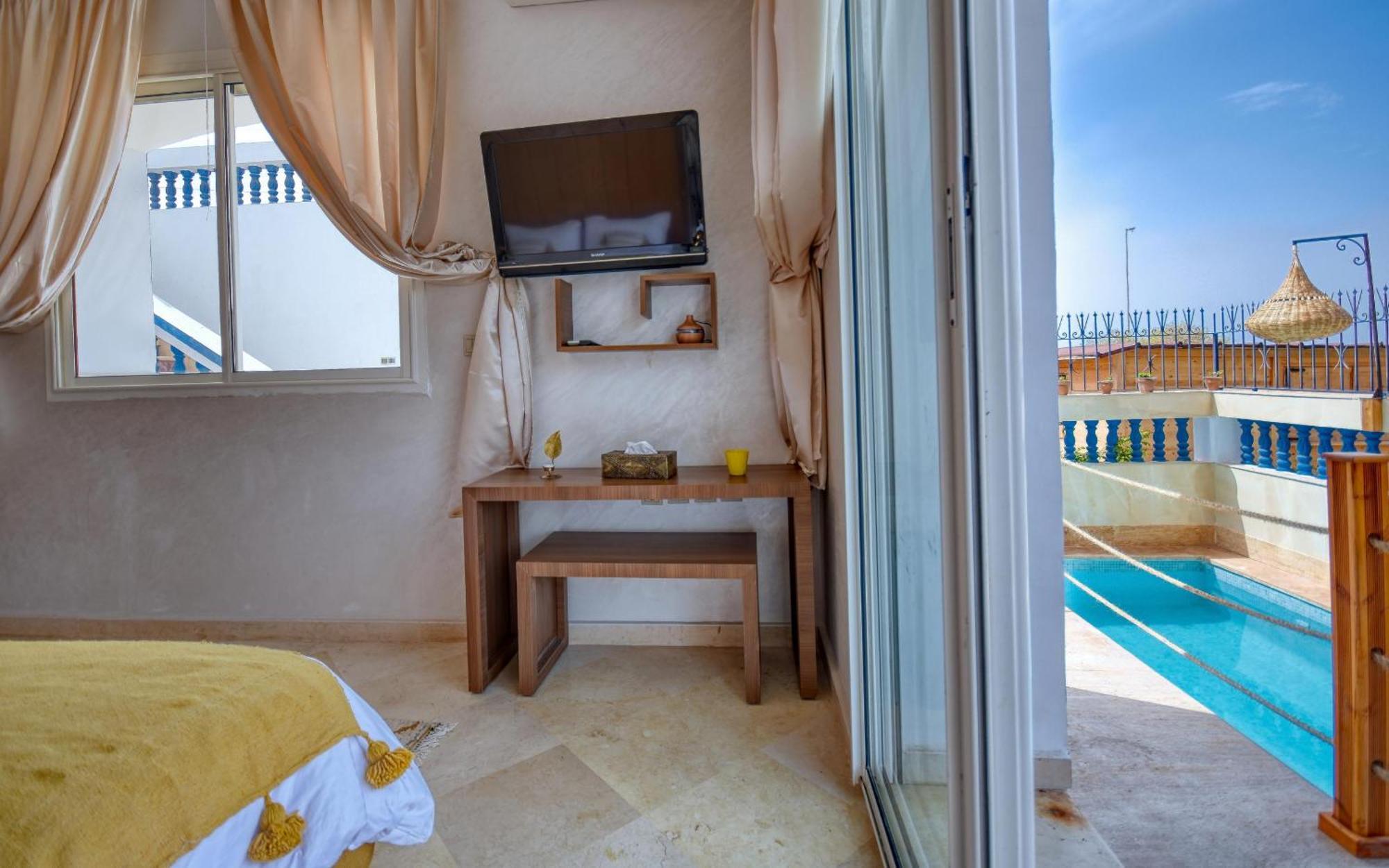 Blue Wave Lodge Agadir n'Ait Sa Quarto foto